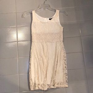 Bridesmaid dress for a little girl only worn once